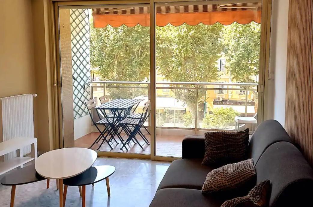 Immeuble Le Regency, Appartement 4 Pieces, 80 Metres De La Plage Menton Extérieur photo