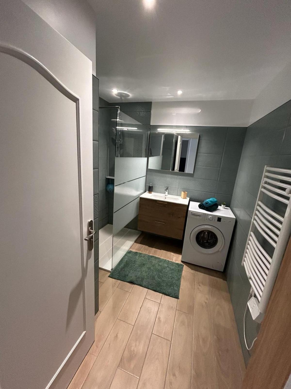 Immeuble Le Regency, Appartement 4 Pieces, 80 Metres De La Plage Menton Extérieur photo