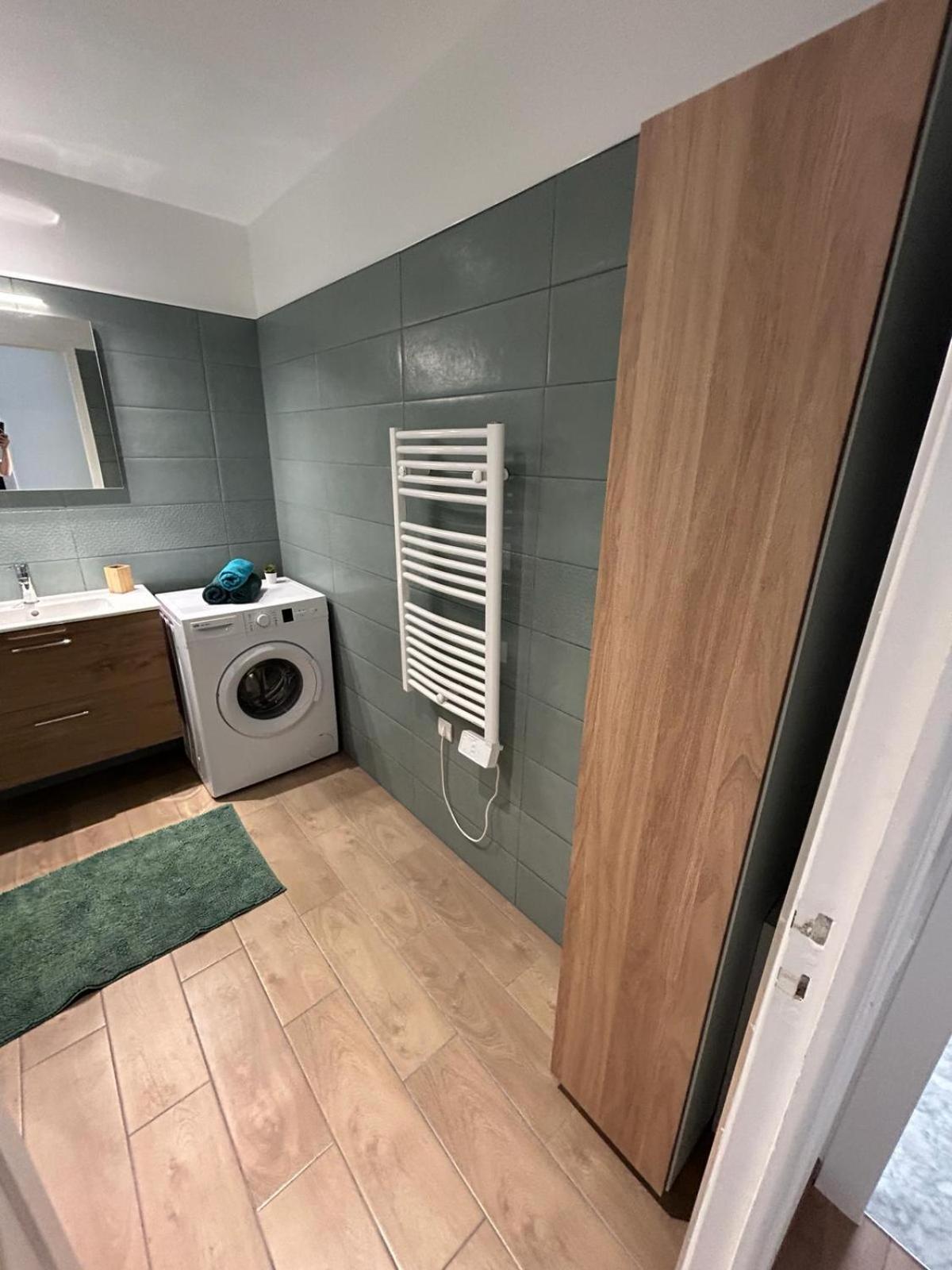 Immeuble Le Regency, Appartement 4 Pieces, 80 Metres De La Plage Menton Extérieur photo