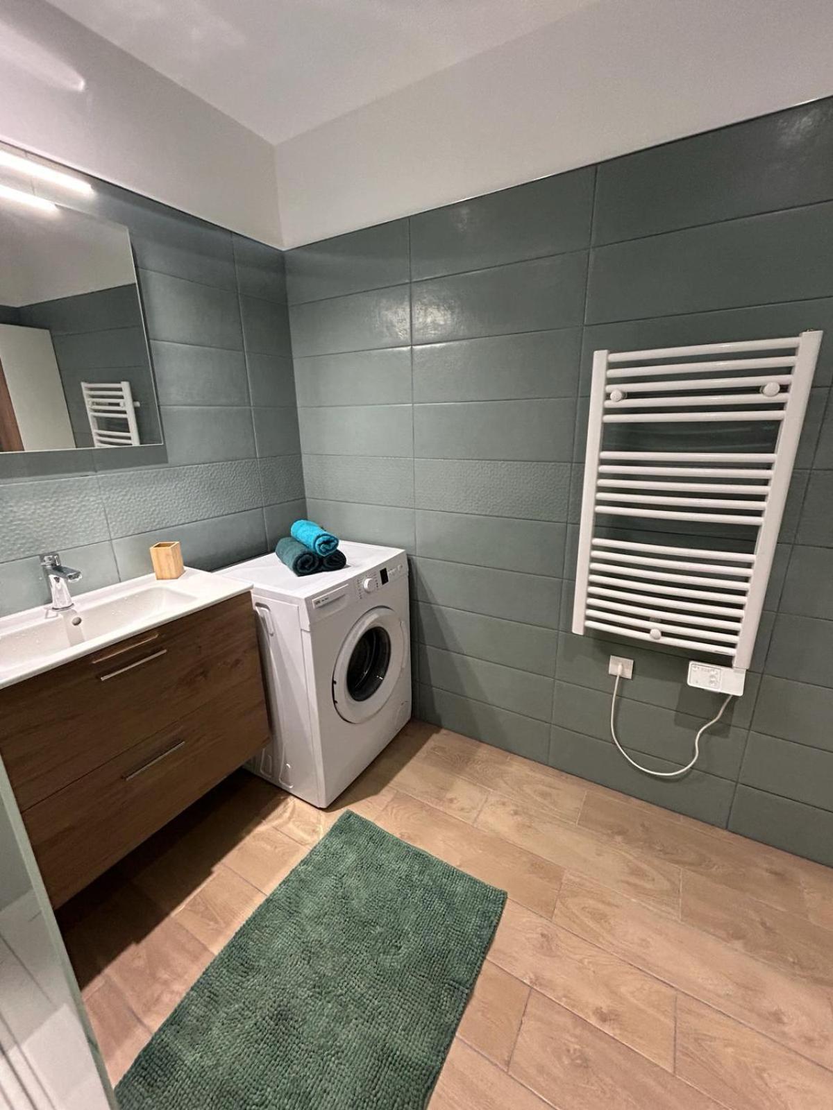 Immeuble Le Regency, Appartement 4 Pieces, 80 Metres De La Plage Menton Extérieur photo