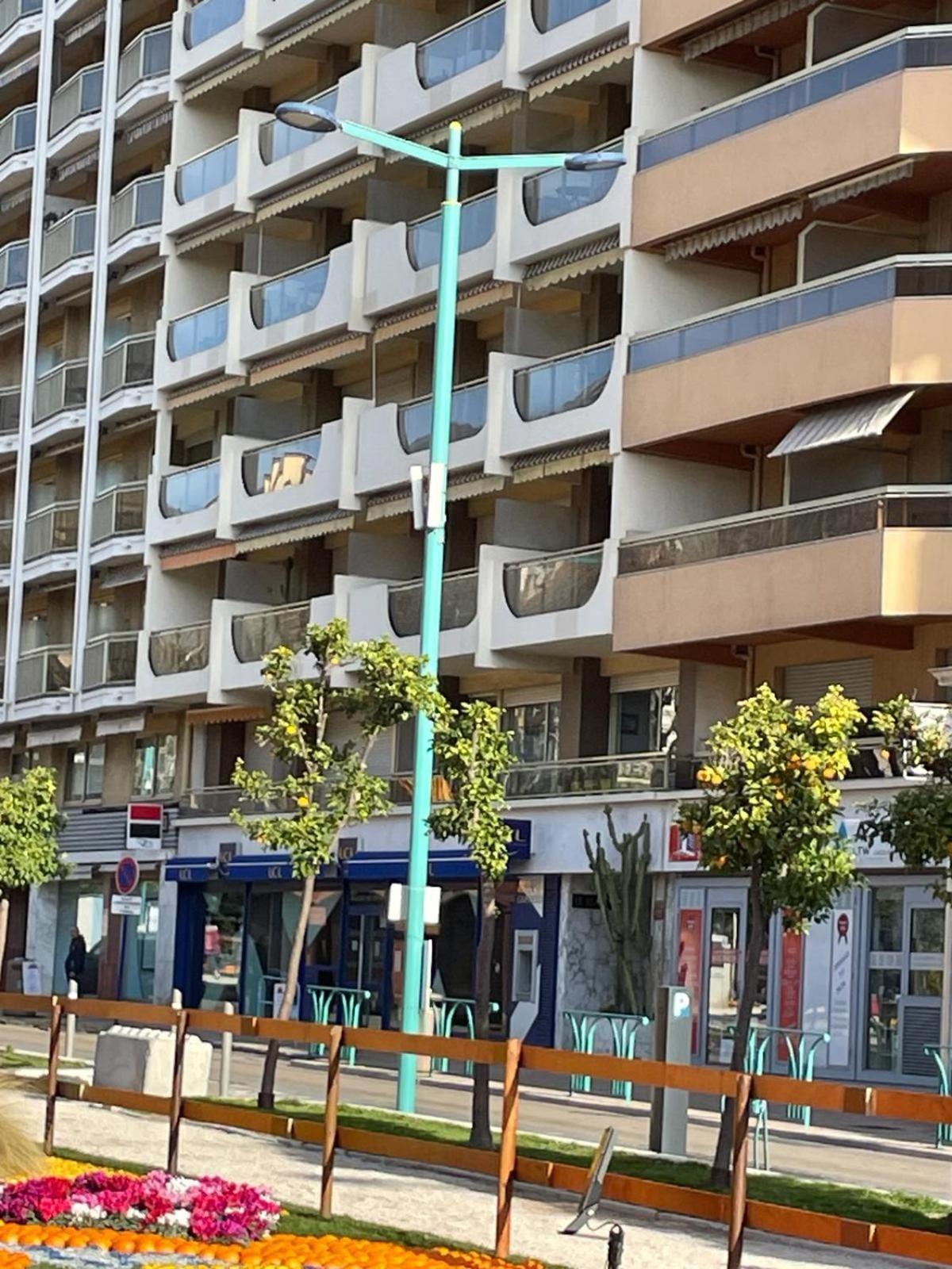 Immeuble Le Regency, Appartement 4 Pieces, 80 Metres De La Plage Menton Extérieur photo